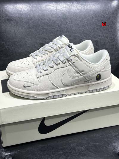 2024年10月17日秋冬新品入荷 NIKE スニーカー F...