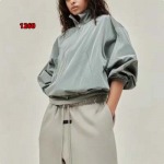 2024年10月23日秋冬新品入荷 FEAR OF GOD ESSENTIALS 長袖 アウター1090工場