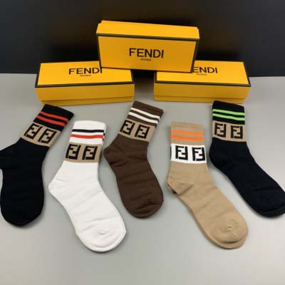 2024年秋冬新品人気 FENDI  靴下一箱5足セット