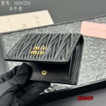 2024年11月1日秋冬新品入荷MIUMIU 財布  zhy工場