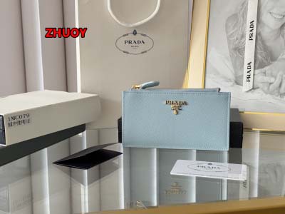 2024年11月1日秋冬新品入荷PRADA 財布 カードパッ...