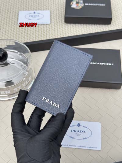 2024年11月1日秋冬新品入荷PRADA  カードパック ...