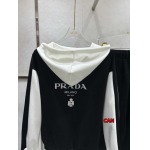 2024年11月20日秋冬新品入荷PRADA 上下セット can工場