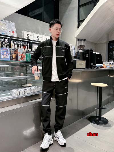 2024年11月22日秋冬新品入荷PRADA 上下セット z...