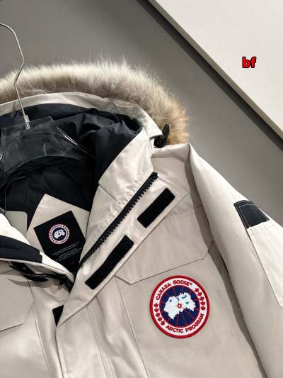 2024年12月4日秋冬高品質新品入荷 Canada Goose ダウンジャケット BF工場