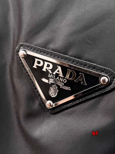 2024年12月11日秋冬高品質PRADA  綿入れの服ジャケットアウター bf工場