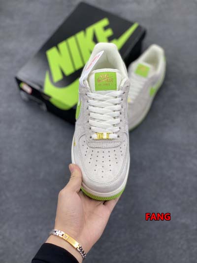 2024年12月20日秋冬新作入荷 NIKE スニーカー FANG工場