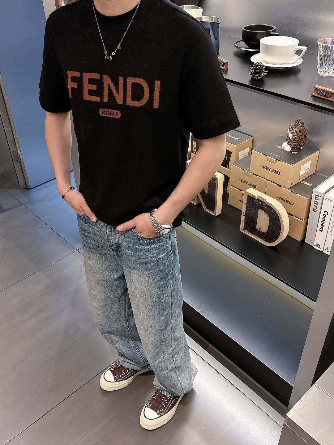 2025年早春新品FENDI  半袖 Tシャツ  chengyuan工場