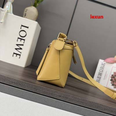 2025年早春新品入荷 LOEWE 本革 バッグ lexun工場size:24*10.5*16CM