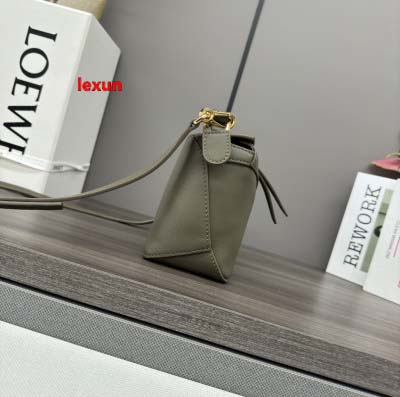 2025年早春新品入荷 LOEWE 本革 バッグ lexun工場size:18*12.5*8CＭ