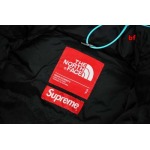 2024年12月4日秋冬新品入荷Supreme & The North Faceダウンジャケット BF工場