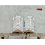 2024年12月20日秋冬新作入荷 NIKE スニーカー FANG工場