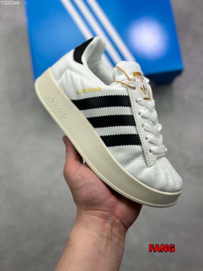 2024年12月20日秋冬新作入荷 Adidas  スニーカ...