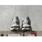 2024年12月20日秋冬新作入荷 NIKE スニーカー FANG工場