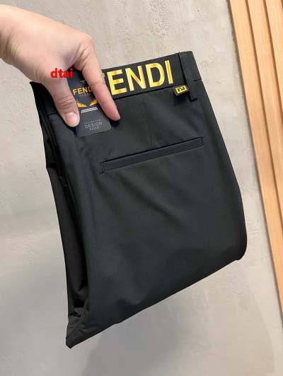 2024年12月26日入荷秋冬新品 FENDI カジュアルパ...