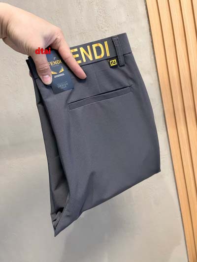 2024年12月26日入荷秋冬新品FENDI カジュアルパン...