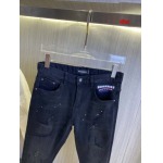 2024年12月26日入荷秋冬新品 DSQUARED2 ジーンズ   dtai工場