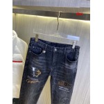 2024年12月26日入荷秋冬新品  DSQUARED2  ジーンズ   dtai工場