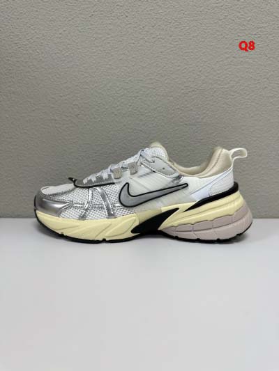 2024年12月31日秋冬人気新品入荷 NIKE スニーカー...