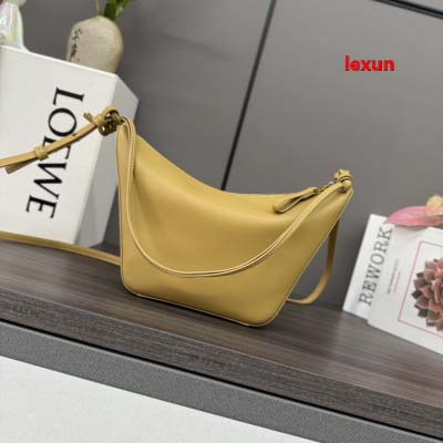 2025年早春新品入荷 LOEWE 本革 バッグ lexun...