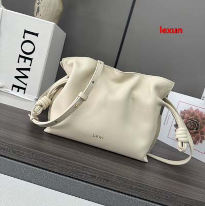 2025年早春新品入荷 LOEWE 本革 バッグ lexun...