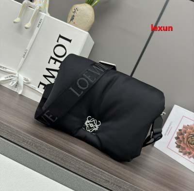 2025年早春新品入荷 LOEWE 本革 バッグ lexun...