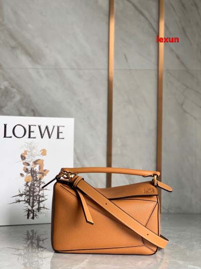 2025年早春新品入荷 LOEWE 本革 バッグ lexun...