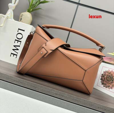 2025年早春新品入荷 LOEWE 本革 バッグ lexun...