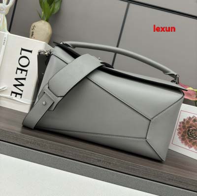 2025年早春新品入荷 LOEWE 本革 バッグ lexun...