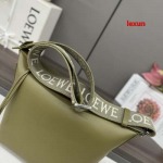 2025年早春新品入荷 LOEWE 本革 バッグ lexun工場size：29*10.5*22cm