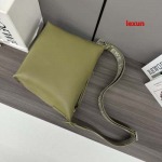 2025年早春新品入荷 LOEWE 本革 バッグ lexun工場size：29*10.5*22cm