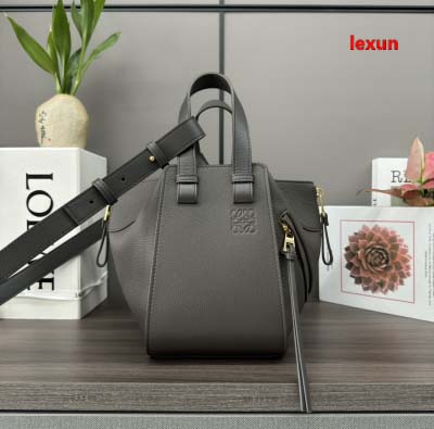 2025年早春新品入荷 LOEWE 本革 バッグ lexun...