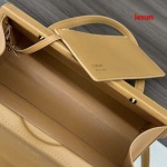 2025年早春新品入荷 LOEWE 本革 バッグ lexun工場Size:25*13*15CM