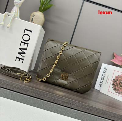 2025年早春新品入荷 LOEWE 本革 バッグ lexun...