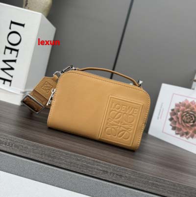 2025年早春新品入荷 LOEWE 本革 バッグ lexun...