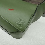 2025年早春新品入荷 LOEWE 本革 バッグ lexun工場size:24*16*10.5