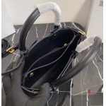 2025年早春高品質新品入荷 PRADA  バッグ 3工場