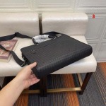 2025年早春高品質新品入荷 Bottega Veneta  バッグ 3工場