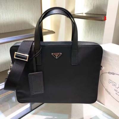 2025年早春高品質新品入荷 PRADA  バッグ 3工場