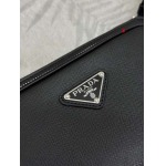 2025年早春新品入荷 PRADA  バッグの男性 3工場