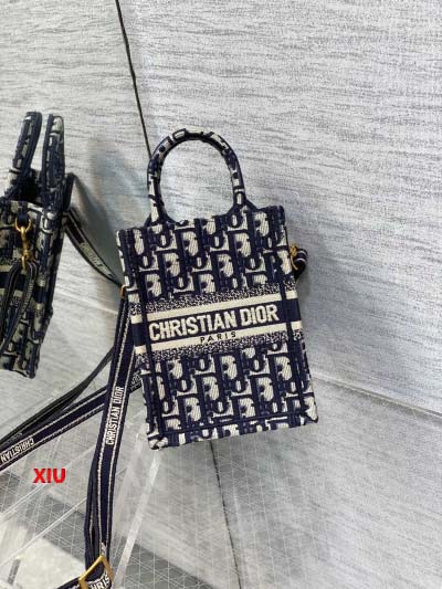 2025年早春高品質新品入荷 ディオール TOTE バッグ XIU工場