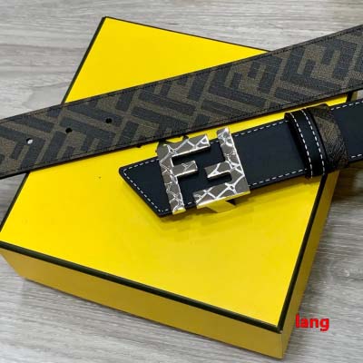 2025年早春新品入荷 FENDI 本革 ベルト LANG工場