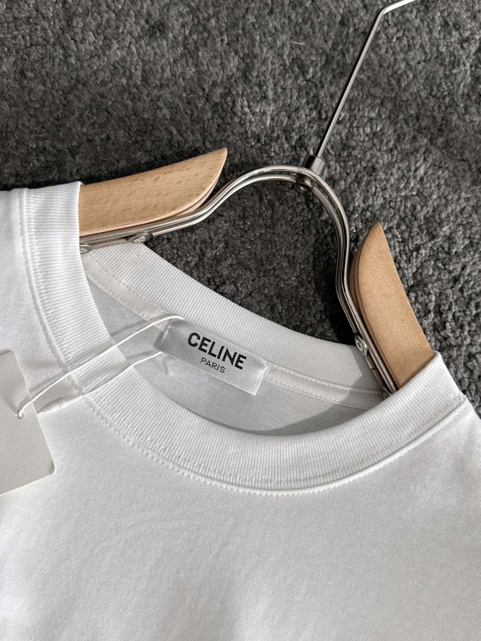 2025年1月17日春夏新品入荷CELINE 半袖 Tシャツ CHIDAO工場