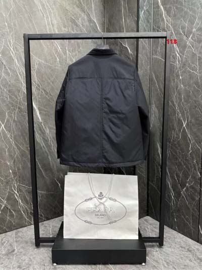 2025年1月21日高品質新品入荷PRADA 綿入れの服ダウンジャケット 118工場