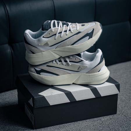 2025年1月25日高品質新品入荷Adidas Lightblazeスニーカー/運動靴