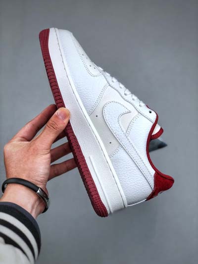 2025年1月27日新品入荷 Nike Air Force 1’ 07 スニーカー/ランニングシューズ/カジュアルシューズ