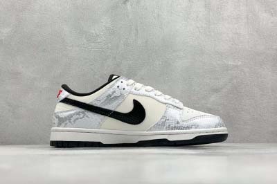 2025年1月27日新品入荷 Nike SB DuNike Low Sup  スニーカー/ランニングシューズ/カジュアルシューズ