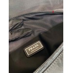 2025年早春新品入荷 PRADA  バッグの男性 3工場