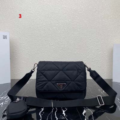 2025年早春新品入荷 PRADA  バッグ  3工場