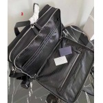 2025年早春新品入荷 PRADA  バッグの男性 3工場